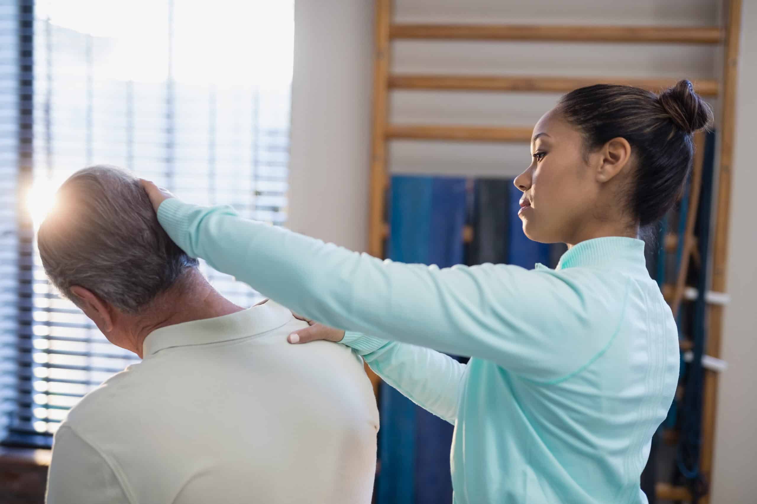 How Blogging Helps Chiropractors Build Authority in the Health Sector blog image