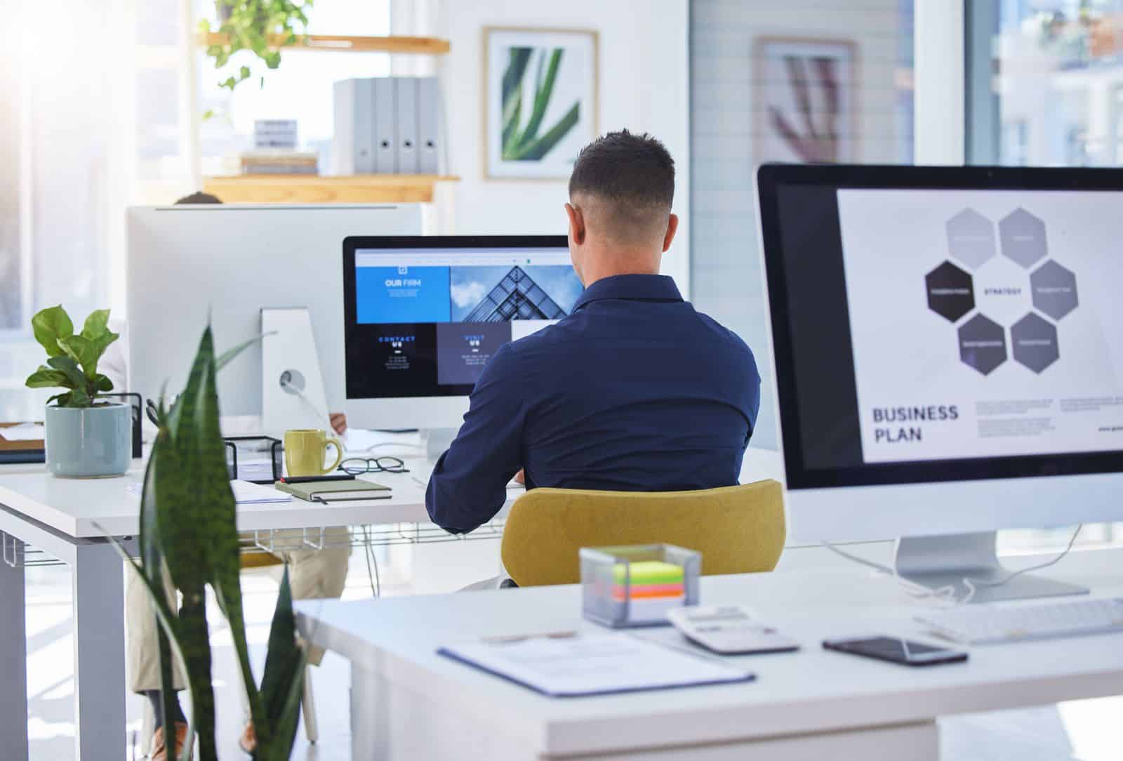 How Web Design Impacts Customer Experience blog image