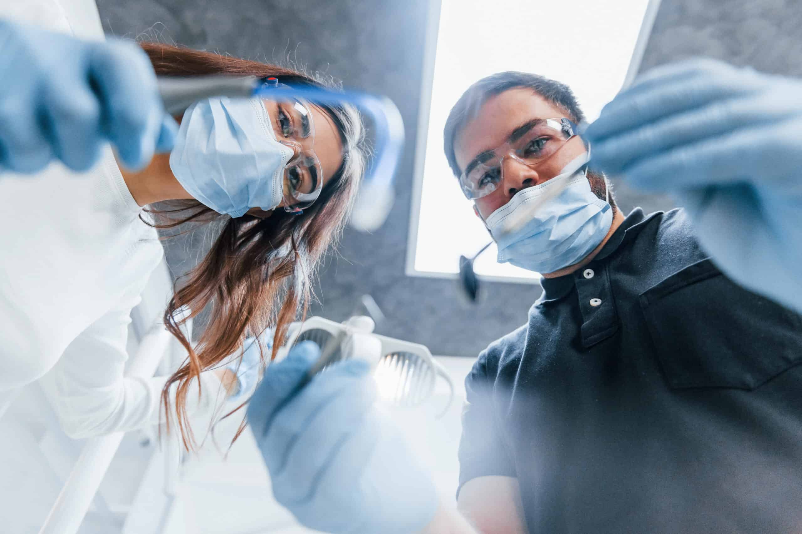 Why Should Dentists Use Social Media? blog image