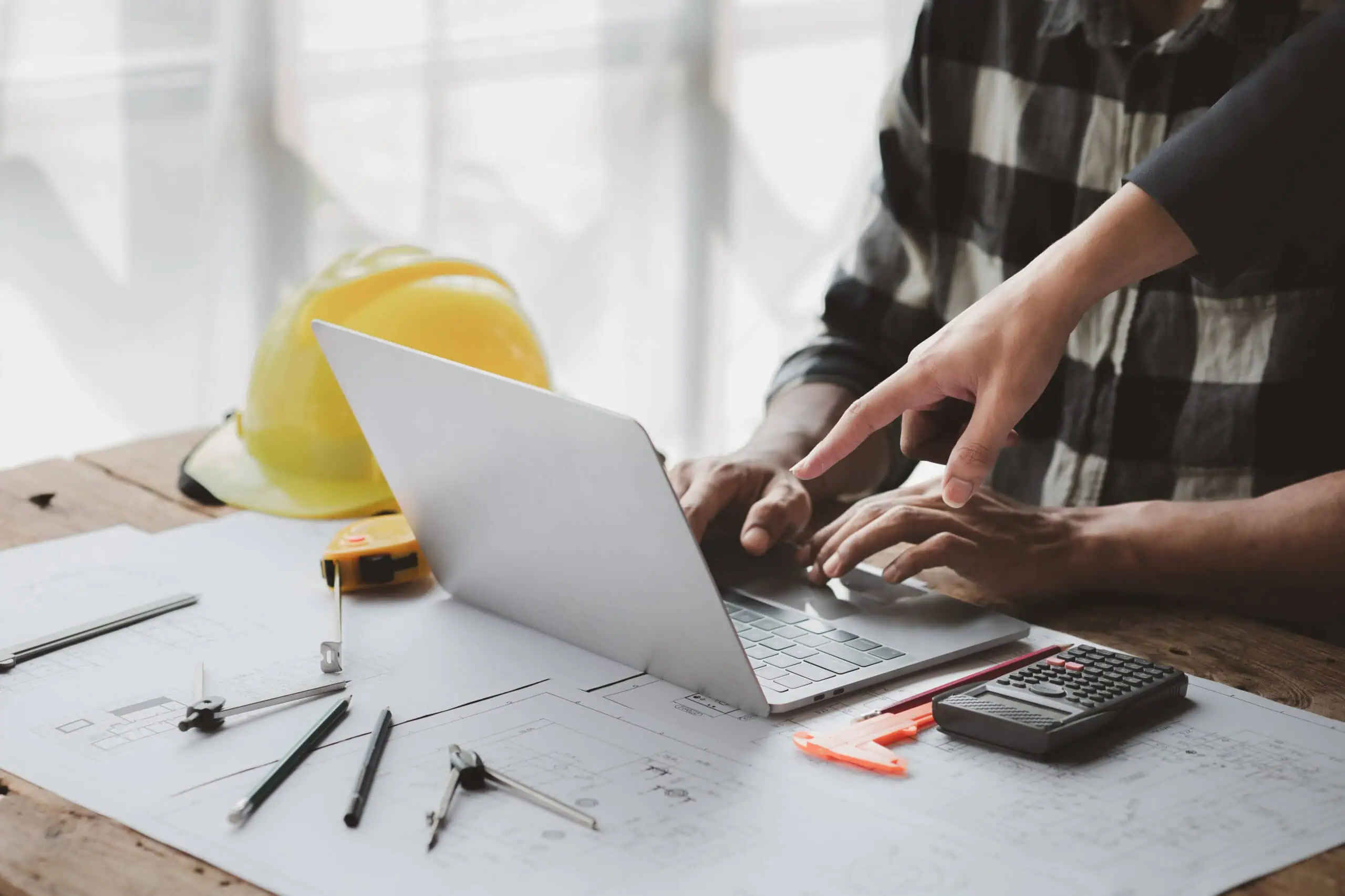 what website design features are essential for construction businesses